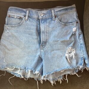 Abercrombie & Fitch 4” Mom Style High Rise Curve Love